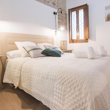 Madera Y Piedra - Apartamentos Aloha Toledo Eksteriør bilde
