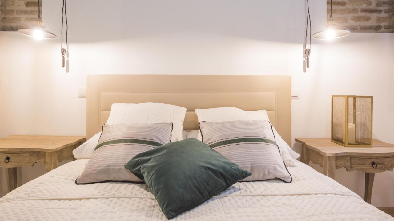 Madera Y Piedra - Apartamentos Aloha Toledo Eksteriør bilde